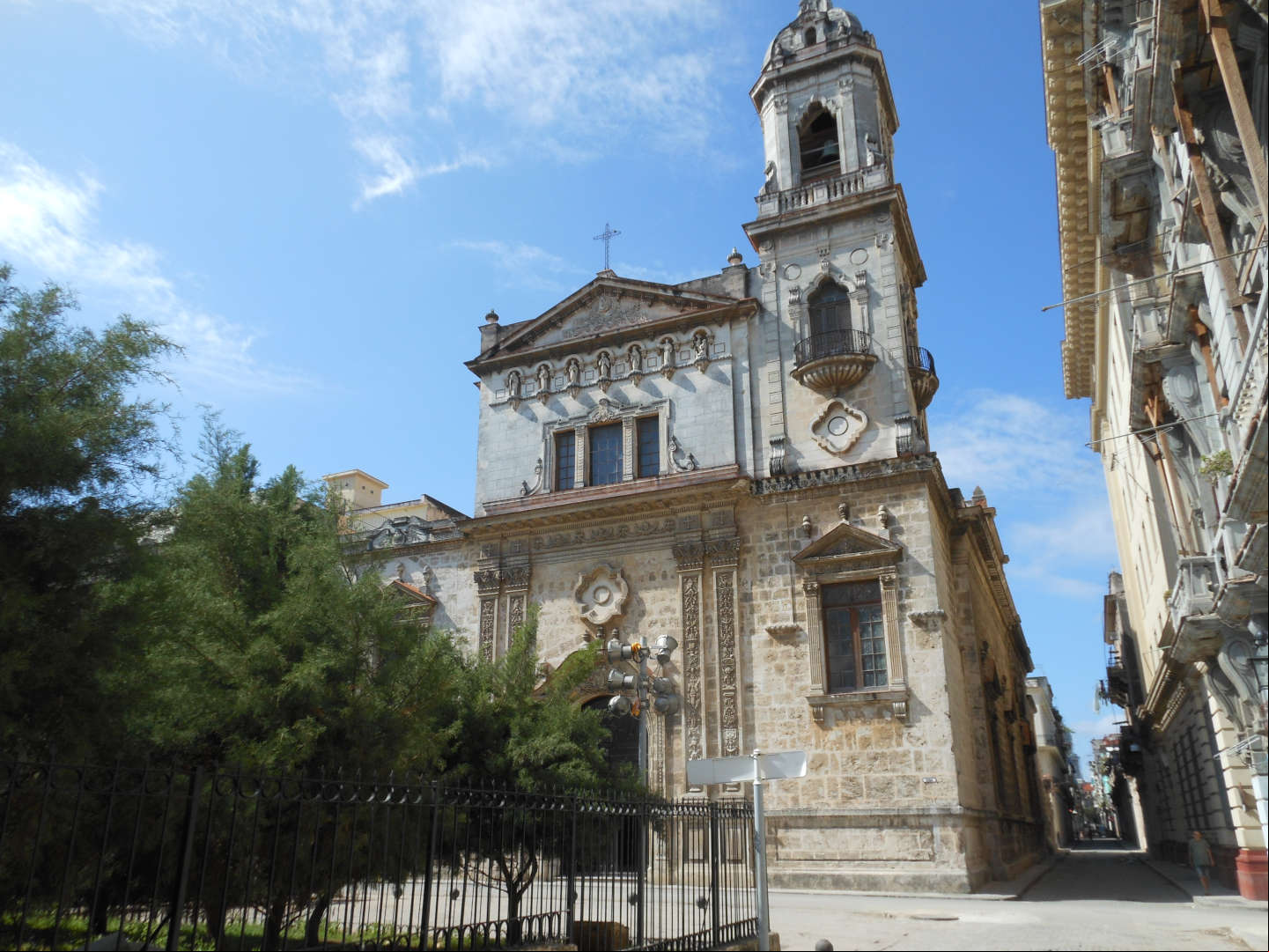 La Iglesia y Convento de San Agustín o San Francisco el Nuevo