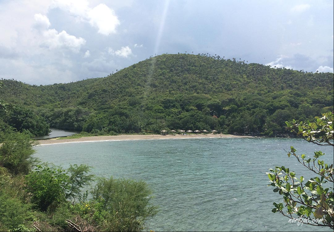Playa y desembocadura del Rio Bacunayagua, frontera de las provincias Mayabeque y Matanzas Playa y desembocadura del Rio Bacunayagua, frontera de las provincias Mayabeque y Matanzas